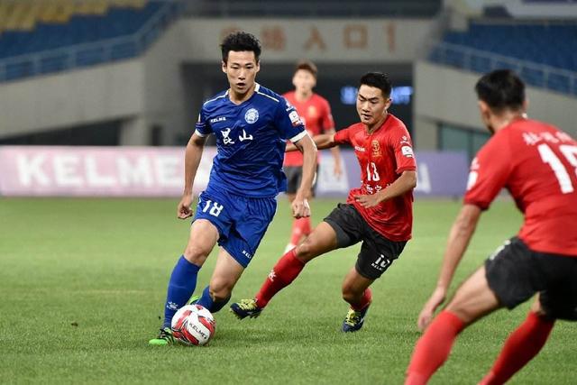 篮协官方：张涵泊与李沂泽为同一人 虚报年龄被禁赛三年